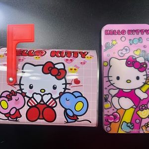 Hello Kitty Valentines Tin Set